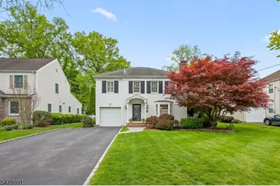 33 Exeter Rd, Millburn, NJ 07078 - Photo 2