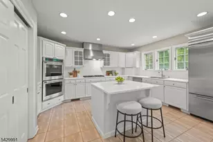 33 Exeter Rd, Millburn, NJ 07078 - Photo 8