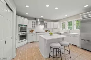33 Exeter Rd, Millburn, NJ 07078 - Photo 8