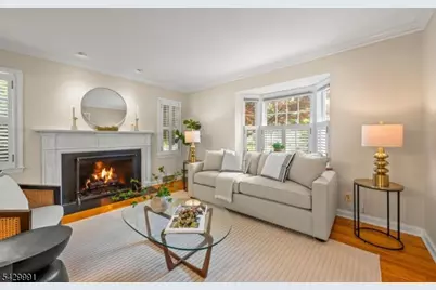 33 Exeter Rd, Millburn, NJ 07078 - Photo 4