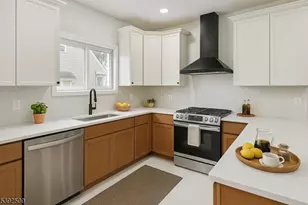 353 Claredon Pl, Orange, NJ 07050 - Photo 16