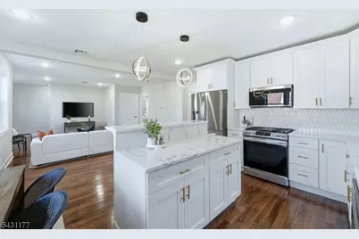 46 Eppirt St #2, East Orange, NJ 07018 - Photo 6
