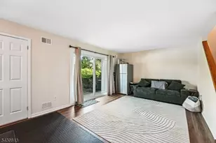 366 Pond Rd, Bridgewater, NJ 08807 - Photo 4