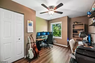 366 Pond Rd, Bridgewater, NJ 08807 - Photo 20