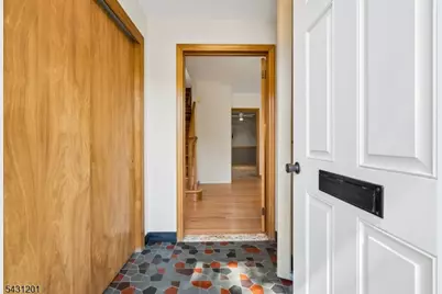 186 W Northfield Rd, Livingston, NJ 07039 - Photo 2
