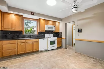 186 W Northfield Rd, Livingston, NJ 07039 - Photo 14