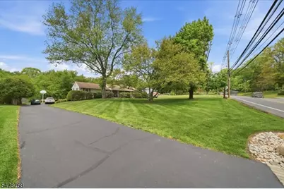 597 Foothill Rd, Bridgewater, NJ 08807 - Photo 2