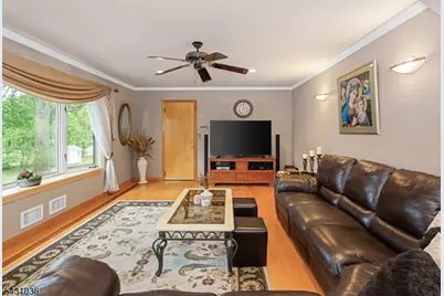 16 Barbara Way, Wayne, NJ 07470 - Photo 14