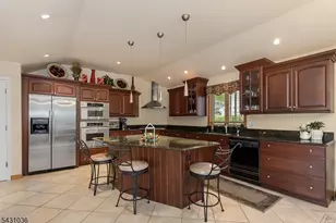16 Barbara Way, Wayne, NJ 07470 - Photo 10