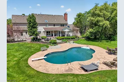 6 Harman Ct, Hillsborough Township, NJ 08844 - Photo 2
