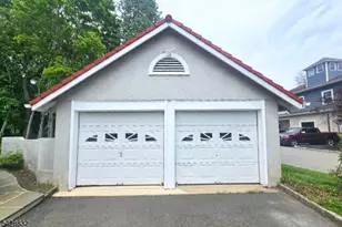 48 Bay St, Long Hill Township, NJ 07980 - Photo 20