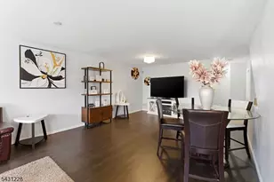 7 Harbor Front Ct Unit, Elizabeth, NJ 07206 - Photo 8