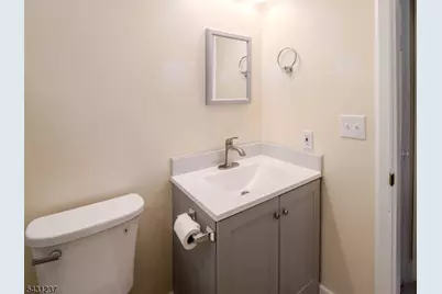 88 Trinity St, Newton, NJ 07860 - Photo 6