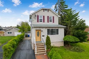 304 N Park Ave, Linden, NJ 07036 - Photo 2