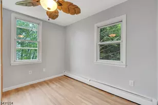 304 N Park Ave, Linden, NJ 07036 - Photo 12