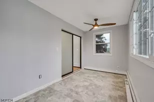 304 N Park Ave, Linden, NJ 07036 - Photo 4