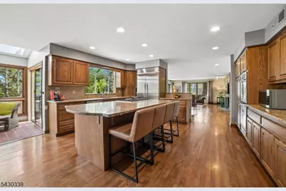 11 Hawthorne Ct, Morris Township, NJ 07960 - Photo 14