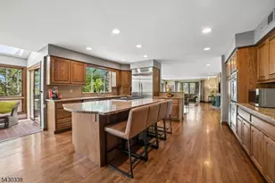 11 Hawthorne Ct, Morris Township, NJ 07960 - Photo 14