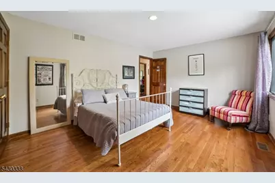 11 Hawthorne Ct, Morris Township, NJ 07960 - Photo 32