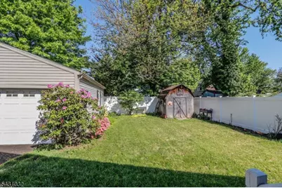 26 W Cliff Rd, Woodbridge Township, NJ 07067 - Photo 32