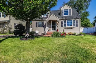 26 W Cliff Rd, Woodbridge Township, NJ 07067 - Photo 2