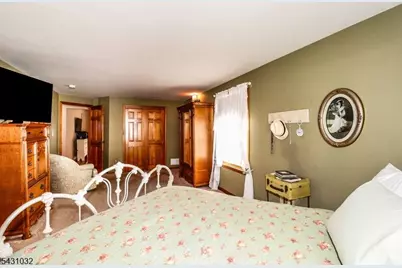 26 W Cliff Rd, Woodbridge Township, NJ 07067 - Photo 18