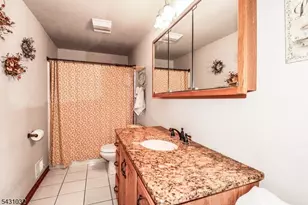 26 W Cliff Rd, Woodbridge Township, NJ 07067 - Photo 20