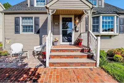 26 W Cliff Rd, Woodbridge Township, NJ 07067 - Photo 4