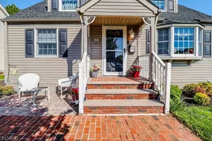 26 W Cliff Rd, Woodbridge Township, NJ 07067 - Photo 4