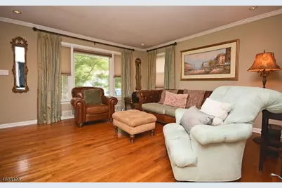 64 Fairview Ave, New Providence, NJ 07974 - Photo 4