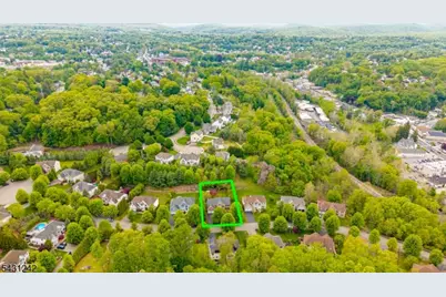 8 Overlook Dr, Riverdale, NJ 07457 - Photo 4