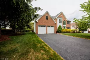 8 Overlook Dr, Riverdale, NJ 07457 - Photo 2