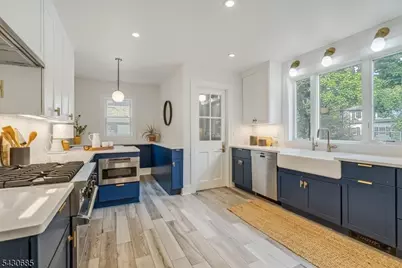 31 The Fairway, Montclair, NJ 07043 - Photo 10