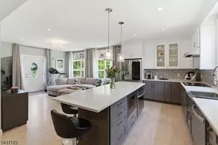 33 Weston Rd, Franklin Township, NJ 08873 - Photo 12
