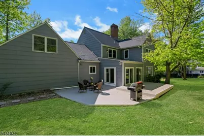 22 Sandalwood Dr, Warren Township, NJ 07059 - Photo 2