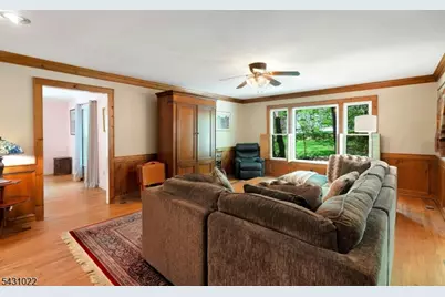 22 Sandalwood Dr, Warren Township, NJ 07059 - Photo 8