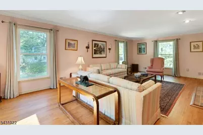 22 Sandalwood Dr, Warren Township, NJ 07059 - Photo 6