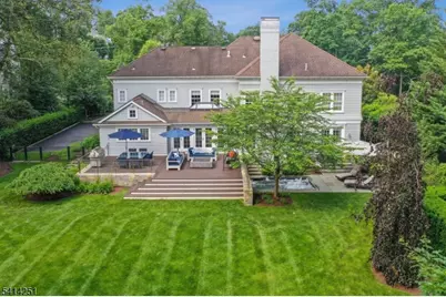 115 Woodland Ave, Summit, NJ 07901 - Photo 2