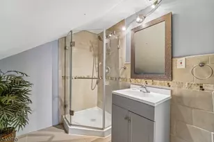 1030 Jassamine Way, Fort Lee, NJ 07024 - Photo 26