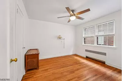 1030 Jassamine Way, Fort Lee, NJ 07024 - Photo 18