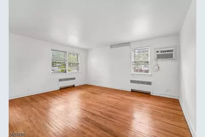 1030 Jassamine Way, Fort Lee, NJ 07024 - Photo 6