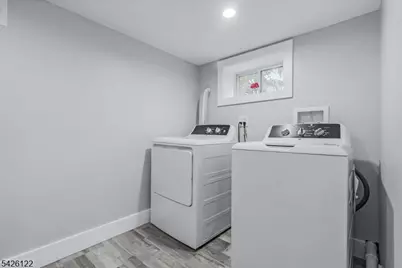 52 Hawthorne Ave, Bloomfield, NJ 07003 - Photo 28
