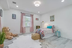 52 Hawthorne Ave, Bloomfield, NJ 07003 - Photo 14