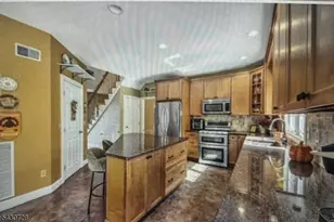 332 Lake Wallkill Rd, Vernon, NJ 07461 - Photo 12