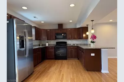 33 Ronald Dr, Franklin Township, NJ 08873 - Photo 1