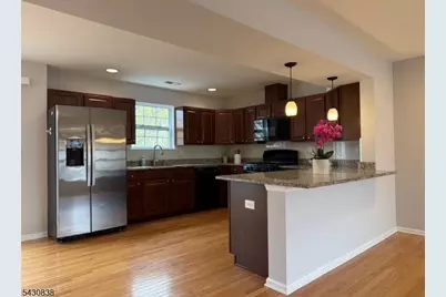 33 Ronald Dr, Franklin Township, NJ 08873 - Photo 2