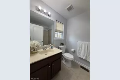 33 Ronald Dr, Franklin Township, NJ 08873 - Photo 12