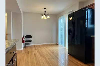33 Ronald Dr, Franklin Township, NJ 08873 - Photo 4