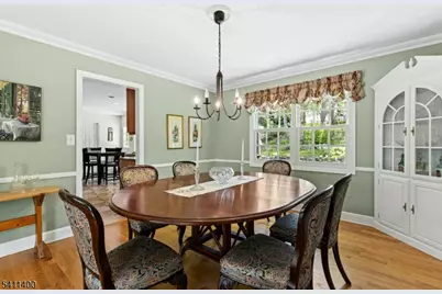 260 Lorraine Dr, Berkeley Heights Township, NJ 07922 - Photo 10