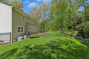 260 Lorraine Dr, Berkeley Heights Township, NJ 07922 - Photo 30